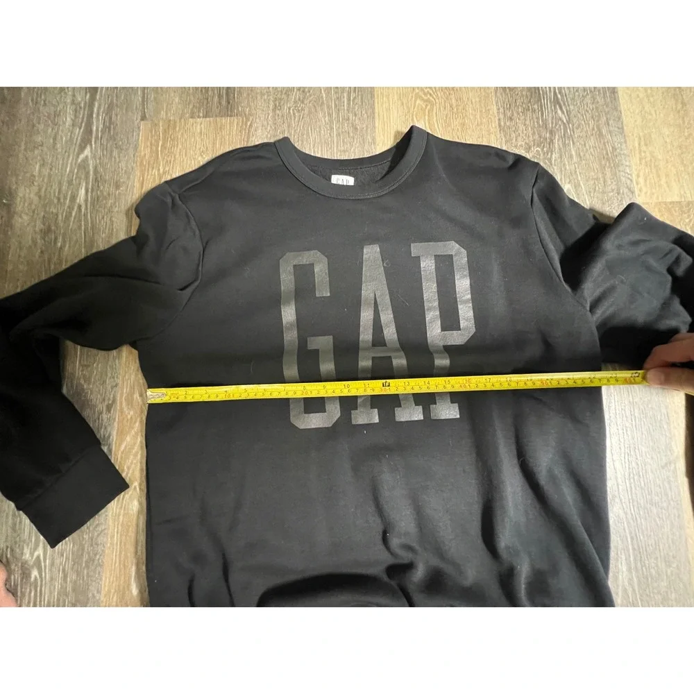 Gap Sweatshirt Mens XL Black Excellent Tonal Logo Crewneck Fleece Pullover
